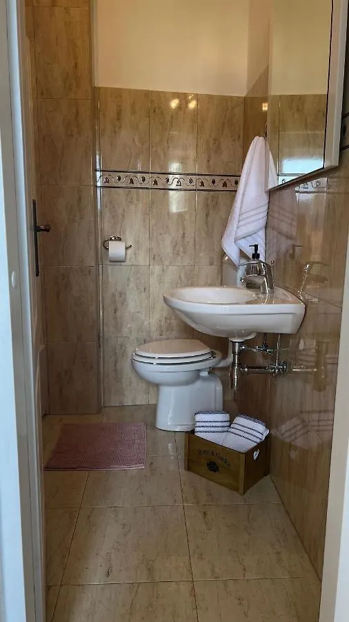 Lavender House Apartment Grizane-Belgrad Croatia