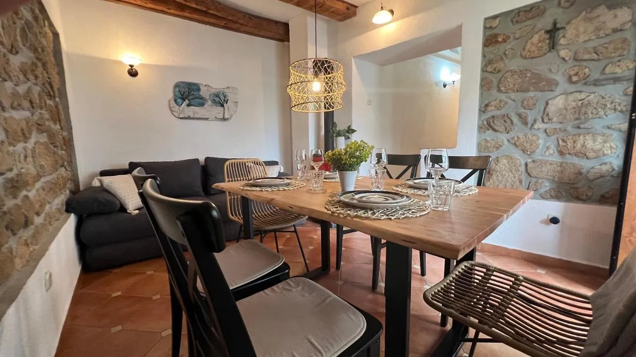 Lavender House Apartment Grizane-Belgrad 0*,