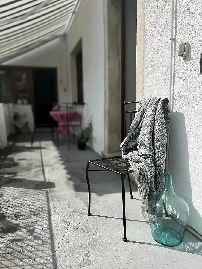 Lavender House Apartment Grizane-Belgrad